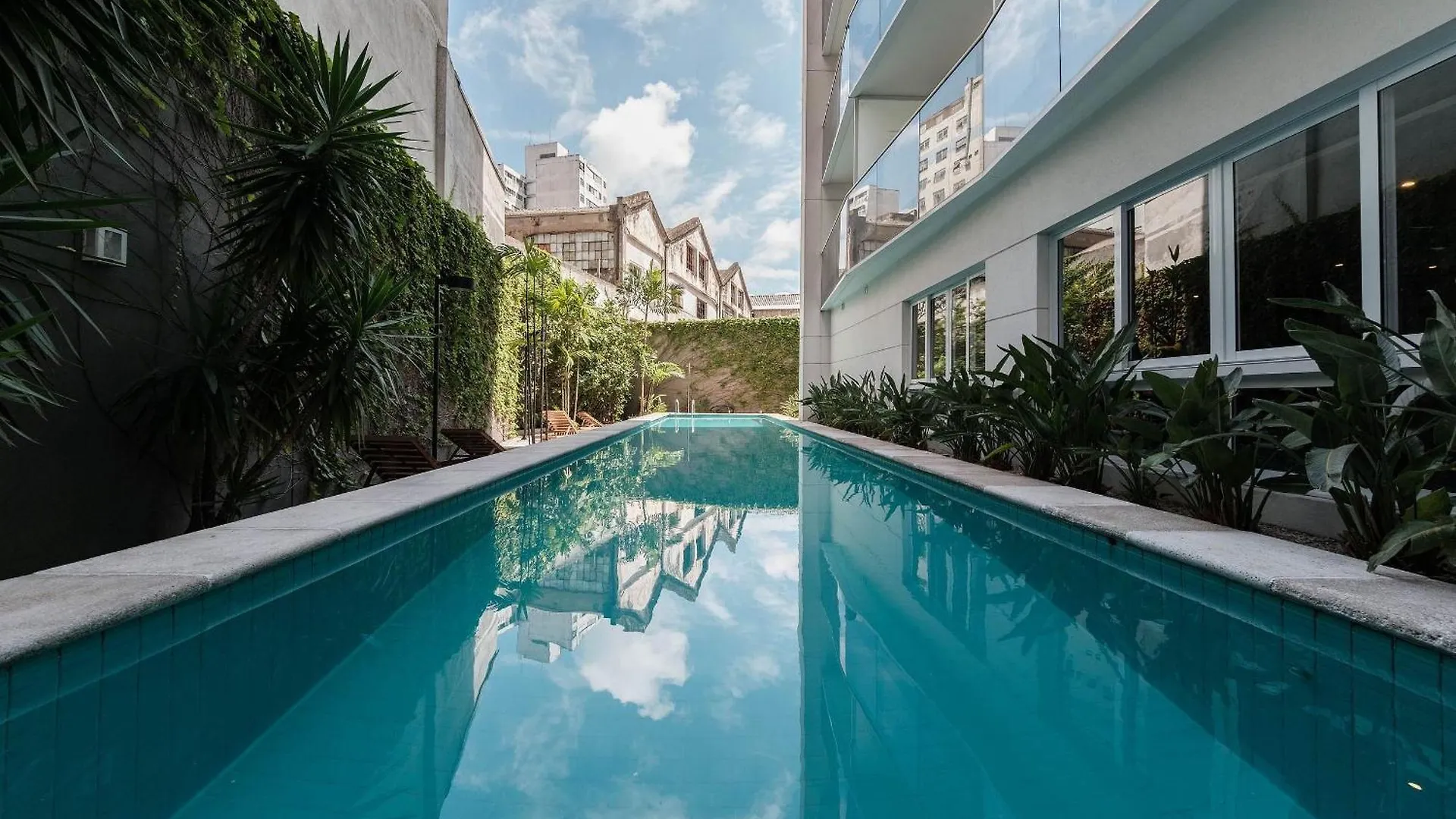 Lz414 - Conforto Na Luz: Apto Moderno Com Piscina Sao Paulo 0*,  Brazil